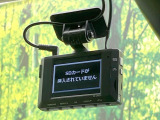 【ドライブレコーダー】ドライブレコーダー装備!走行中はもちろん、あおり運転や事故に遭遇した際、映像で記録し、万一のリスクに備えます。※記録用SDカードはお客様ご自身でご準備いただく必要があります。