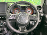 【純正革巻きステアリング】上質な革を使用することで、手にしっかり馴染みとても運転しやすいハンドルです♪