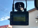 【ドライブレコーダー】ドライブレコーダー装備!走行中はもちろん、あおり運転や事故に遭遇した際、映像で記録し、万一のリスクに備えます。※記録用SDカードはお客様ご自身でご準備いただく必要があります。