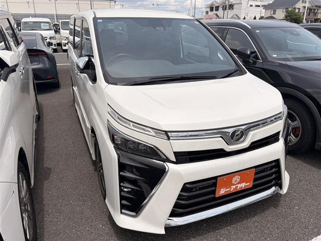 トヨタ ヴォクシー 