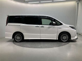 ノア 1.8 ハイブリッド Si W×B 