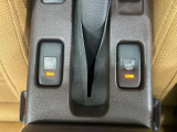 【シートヒーター】寒い日に重宝するシートヒーター!エアコンより早く温まってくれるので寒がりの人も安心ですね♪エアコンの温風は乾燥するから苦手、という方にもをおすすめです。
