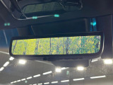 【デジタルインナーミラー】後席の大きな荷物や同乗者で後方が確認しづらい時でも安心!カメラが撮影した車両後方の映像をルームミラー内に表示。クリアな視界で状況の確認が可能です!