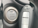 【 スマートキー・プッシュスタート 】鍵を挿さずにポケットに入れたまま鍵の開閉、エンジンの始動まで行えます。