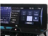 お車選びをお楽しみ頂けるよう、在庫車の展示スペースを十分に確保しております。