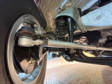 お車を安心してお乗りいただく為には、足回りの定期点検が欠かせません。サービスサポート(有償保証)では無料点検もご提供しており、安心のカーライフをお過ごしいただけるサポート体制が整っています。