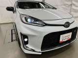 LEDヘッドライトです。デザイン性がよくとても明るいので、夜間の走行や悪天候でも安心です。しかも長寿命!