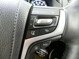 ステアリングスイッチで車両情報を切り替えて必要な情報を確認したりできます。