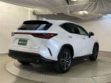 リヤ、後ろから見るとまた車の印象が変わってきますね☆☆