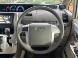 【ステアリングスイッチ】運転中、前方から目線をそらすことなく、オーディオ等の操作が可能な便利機能!安心&快適なドライブを演出してくれます♪
