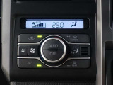 オートエアコンを装備しております!自動で調整してくれますので、車内も快適です☆