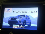 【メーカー純正ナビ】インテリアに溶け込むスタイリッシュな「専用設計」メーカーナビを装備♪視認性や操作性など基本性能にも優れ、より上質なカーライフをお楽しみいただけます。