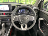 【純正革巻きステアリング】上質な革を使用することで、手にしっかり馴染みとても運転しやすいハンドルです♪