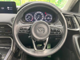 【純正革巻きステアリング】上質な革を使用することで、手にしっかり馴染みとても運転しやすいハンドルです♪