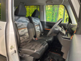 運転席シート廻りは使用感も少なく、良好な状態となっています。丁寧に使われていたことがよくわかりますね。