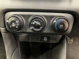 ダイヤル式のマニュアルエアコンですので、カンタン操作で常に車内を快適な温度にします