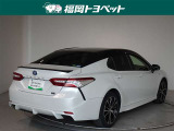 色は人気のプラチナホワイトパールマイカとブラックのツートンです。