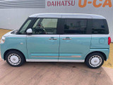 車内ルームクリーニングを実施しております。目立つ痛みや使用感、またタバコなどの気になる匂いも感じられませんでした。