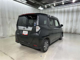 広々とした車内空間に優れた燃費性能。更にデザインも上質で人気のお車です!