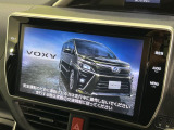 【メーカー純正ナビ】インテリアに溶け込むスタイリッシュな「専用設計」メーカーナビを装備♪視認性や操作性など基本性能にも優れ、より上質なカーライフをお楽しみいただけます。