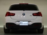 BMWのお車は、走行の安定性とコーナリングの良さを追求し、思い通りにハンドルの操作可能です。試乗車もご用意しておりますので、ぜひ&ldquo;駆け抜ける歓びをご体感ください!