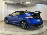 リヤ、後ろから見るとまた車の印象が変わってきますね☆☆