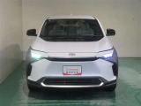 明度の高いLEDヘッドライトで、夜間の運転も安心です。