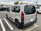 コーナーセンサー付きですので駐車も安心です。