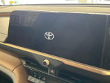 【12.3インチワイドナビ】高級感とインパクトのある大型ワイドナビを装備。各種オーディオ操作はもちろん、横長ワイド画面でのマップ2分割表示など、利便性も高いナビです♪