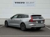 ◆バック/万が一を考え、安全性を重視する方に選ばれているVOLVO車。ドアを開閉するとその重み・厚みに驚くはず