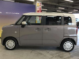 エンジンルーム、室内、クリーニング済みです。厳選したお車を屋内展示場にて展示中☆車両品質には自信がございます!ぜひ一度ご来店ください!!