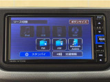 Bluetooth対応、CD/DVD再生機能付き。お好きな音楽を聴きながらのドライブは楽しいですよね〜♪