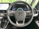 【純正革巻きステアリング】上質な革を使用することで、手にしっかり馴染みとても運転しやすいハンドルです♪