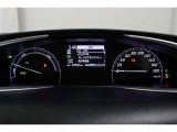 マルチインフォメーションディスプレイ付きのメーターです!エコ運転へ導く多彩な情報を表示してくれます。