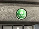 ★ECONスイッチ★ エコドライブを加速しよう!スイッチをONにすると、運転の仕方によるロスを抑え込み燃費をよくするようクルマが頑張ります(*^ー^*)燃費向上にチャレンジ♪