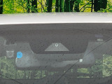 【セーフティセンスシステムプラス】走行中に前方の車両等を認識し、衝突しそうな時は警報とブレーキで衝突回避と被害軽減をアシスト。より安全にドライブをお楽しみいただけます。