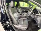 運転席シート廻りは使用感も少なく、良好な状態となっています。丁寧に使われていたことがよくわかりますね。