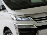 高輝度で点灯速度が速く、消費電力の少ないLEDヘッドランプを搭載しています!燃費向上に貢献する明るいランプです♪おクルマやご購入手続きについてご不明な点がございましたら、お気軽にお問合せくださいませ!