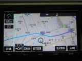 視認性に優れたナビゲーションを装備。現在地が分かりやすく、初めての場所でも安心してドライブ出来ます。日常使いから遠出まで、頼れる装備です。