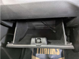 グローブボックスの収納もバッチリ