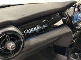 Camdenインテリア・サーフェス/ピアノブラック通常モデルとはひと味違う社内の雰囲気を創造します