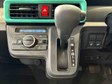 納車前にはプロのメカニックが、各部の点検を行います。ディーラーにしか出来ない品質、そしてサービスできっと満足していただけると思います!