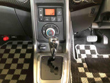 温度を設定すれば、自動で車内の温度管理をしてくれる優れものです♪