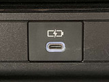 USB Type-Cポートがついています。