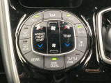 オートエアコンは温度を設定するだけで、自動で風量などを設定してくれます。運転しながら操作も必要ないので、安全性も向上します。