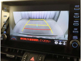 バックガイドモニターで、後方を確認しながら安心して駐車することができます。運転初心者も熟練者も必須の機能ですよ!
