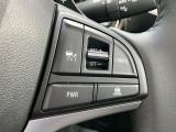 全車速追従式アダプティブクルーズコントロールです。設定した車間距離を保ちながら加速、減速さらに停止まで自動追従し、運転操作の負担を軽減します。