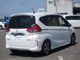 国家整備資格を取得しておりますメカニックが、大切なお客様のお車をご納車に向けて整備致します♪