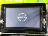 【純正ナビ】人気の純正ナビを装備。オーディオ機能も充実しており、Bluetooth接続すればお持ちのスマホやMP3プレイヤーの音楽を再生可能!毎日の運転がさらに楽しくなります!!