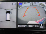 車の真上から見下ろしたような360度視界の良い『アラウンドビューモニター』です♪♪ 苦手な狭い駐車場、暗い所でも確認ができてとっても安心です♪♪